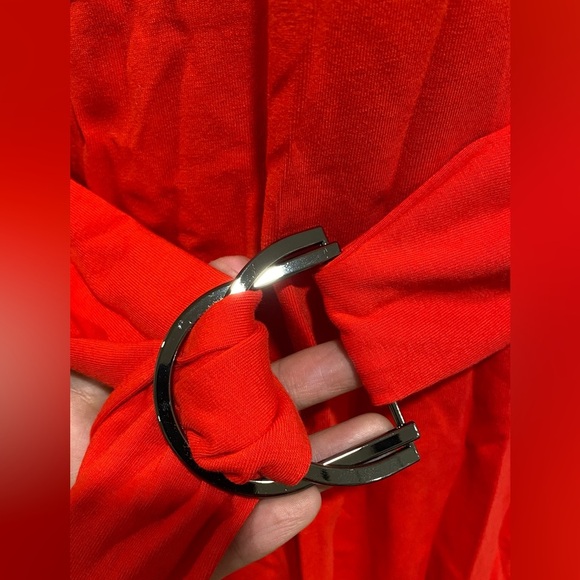 NWT ELOQUII Belted Waist T-shirt in Red Size 18/20 - Picture 6 of 8